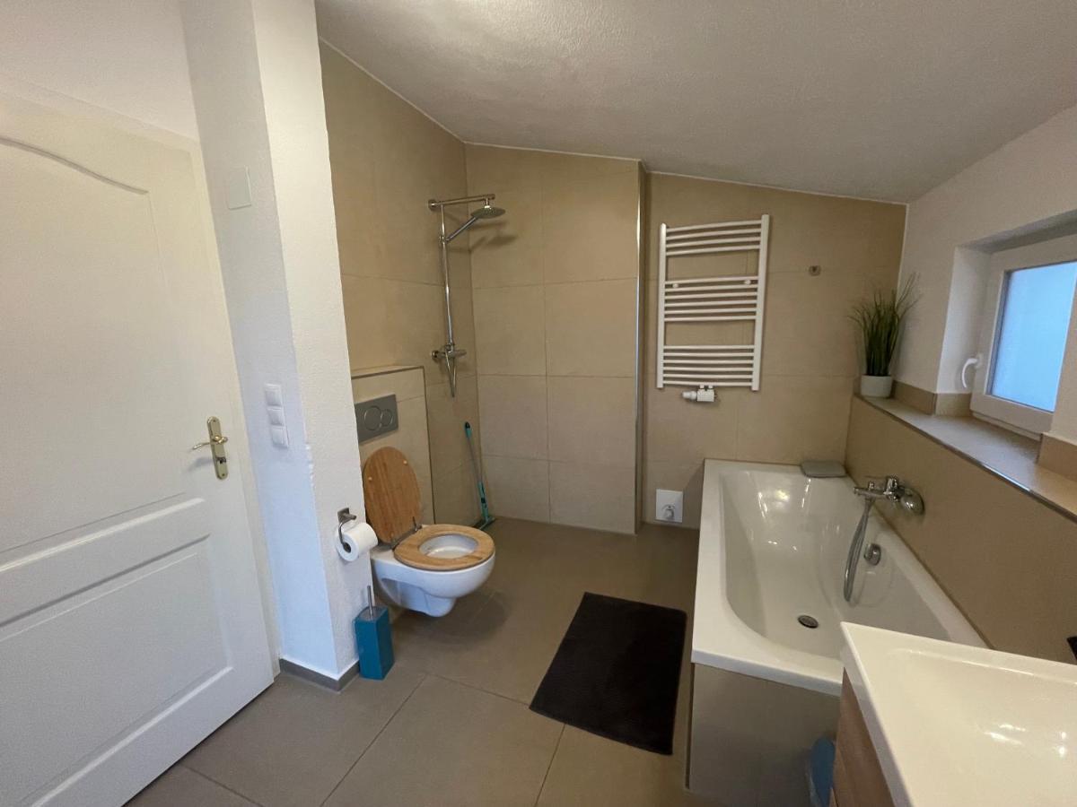 #6 Familienzimmer Mit Gemeinschaftsbad Memmingen Buitenkant foto